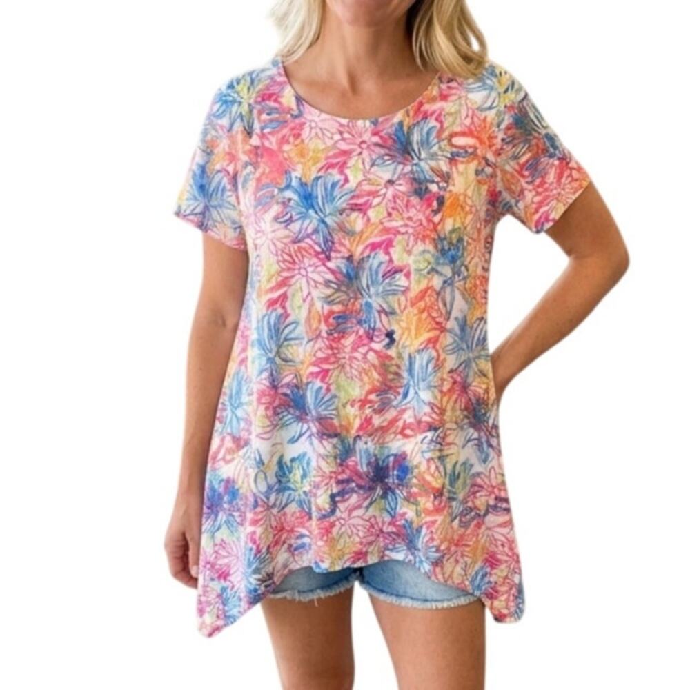 Lulu B Sharkbite Knit Top Womens Medium Floral Sketch Print Asymmetrical Top